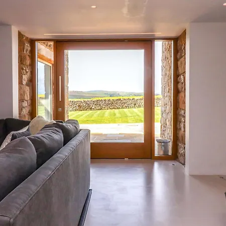 Carden Laithe Barn بيت للعطل